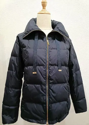 새상품급 두클라쎄 볼륨 컬러 다운 자켓 S