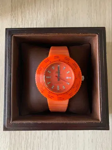 FHB 월드 타임 쿼츠 정크