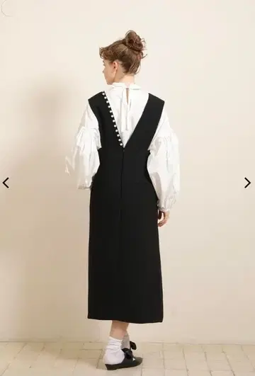 anana 아나나 서스펜더 원피스 펄 V넥