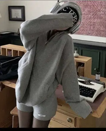 ViViDAY 셋업 후드 부착 니트 가디건 + 니트 숏팬츠