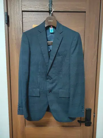 네이비 비즈니스 정장 수트 컴퍼니