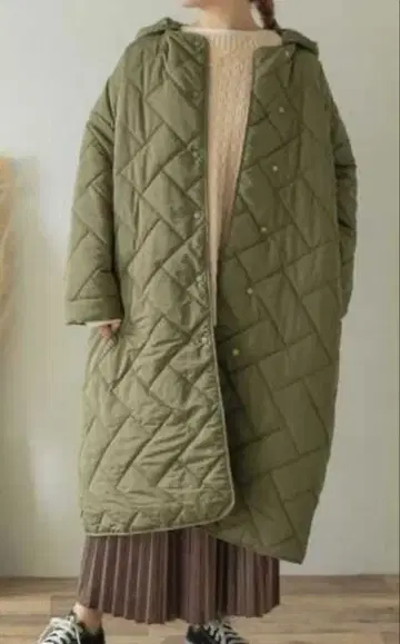 ITEMS URBANRESEARCH 충전솜 퀼팅 푸드코트