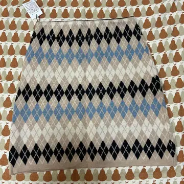 아가일 무늬 타이트 스커트 베이지