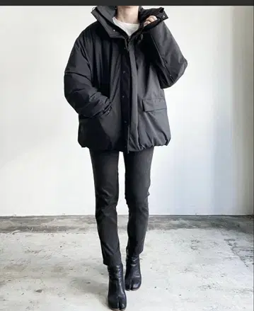 새상품급 COMMONWARE 충전솜 볼륨 에코 다운 자켓