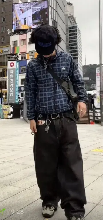 안티미드 리지드 데님 블랙