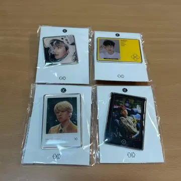 EXO 백현 COEX 핀 배지