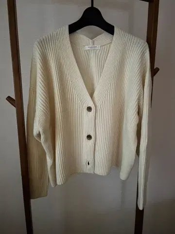 MACPHEE 아이보리 리브 가디건