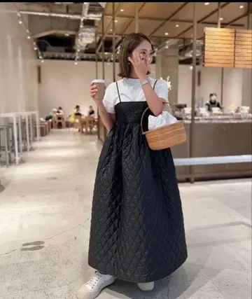 Rosy Monster 해피 모티브 퀼팅 원피스