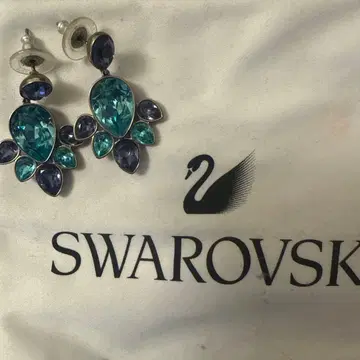 Swarovski 크리스탈 귀걸이