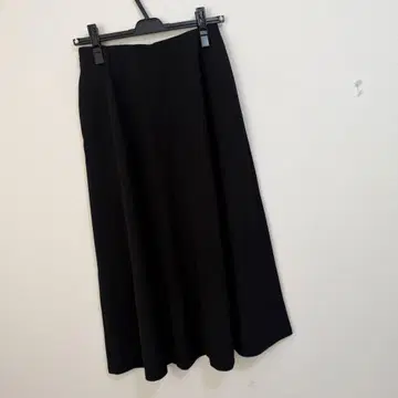 노리즈 컷 조젯 플레어 스커트