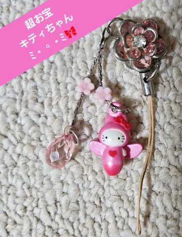 초레어 클리오네 x 키티 스트랩