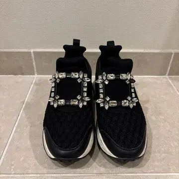 비쥬 스니커즈 통굽