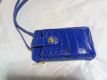 파랑 크로커다일풍 스마트폰 숄더백 미사용 새상품