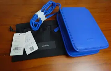 objcts.io 와이드 블루 지갑 백 츠치야 가방