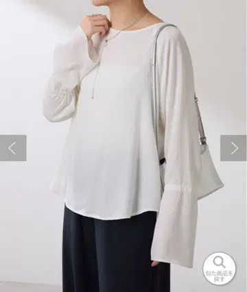 소매 플레어 새틴 블라우스