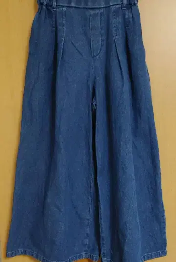 [ 새상품급 ] 스튜디오 클립 루즈 와이드 데님 팬츠