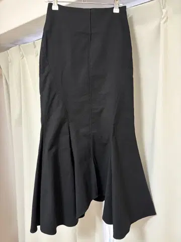 릴리 브라운 머메이드 스커트