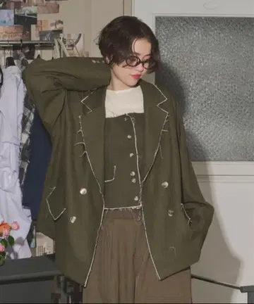 loin nuit 테일러드 자켓 카키