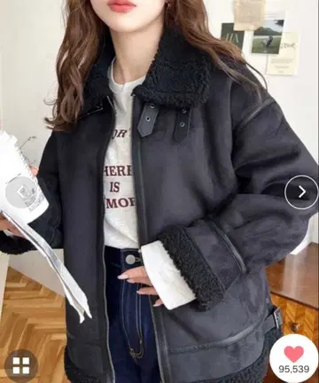 [택 포함 미사용 새상품] moment+ 무스탕 자켓 보아 코트