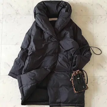 새상품급*저널 스탠다드 빅 숄 다운 코트 블랙 계열 넉넉한