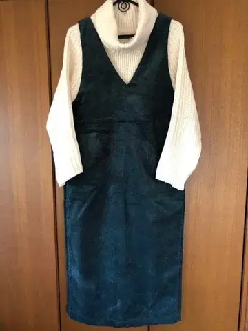 새상품 크라프트 스탠다드 골덴 점퍼 스커트