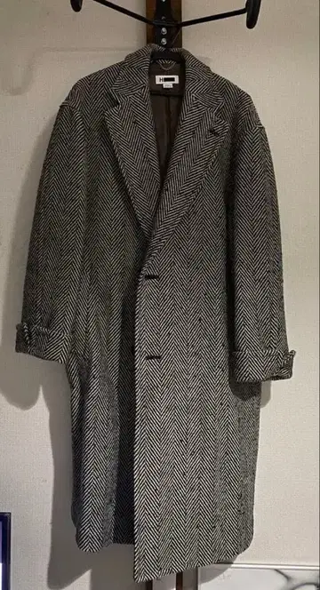 H beauty&youth 헤링본 트위드 빅 코트