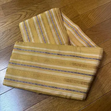 골드 컬러와 파랑 스트라이프 반폭 오비