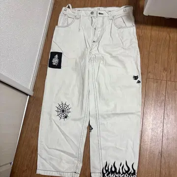 SANTA CRUZ 자수 디자인 와이드 팬츠