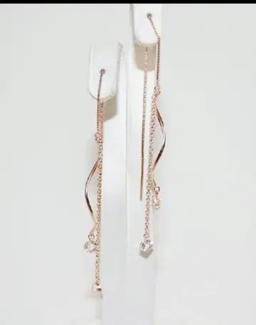 사만다 티아라 K10 화이트 토파즈 롱 귀걸이