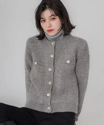 새상품 [ coca ] 그레이 골드 버튼 터틀넥 가디건