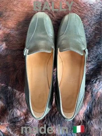 새상품급 BALLY 올리브 그린 펌프스 36.5 EU