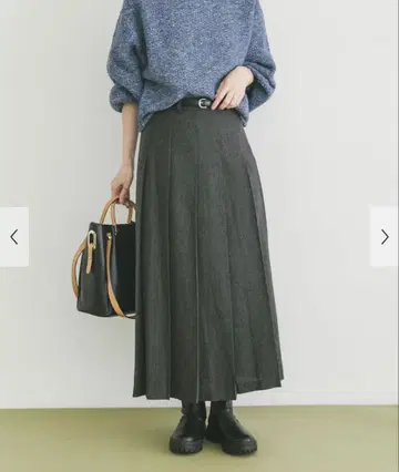 벨트 포함 플리츠 스커트