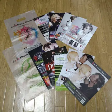 Acid Black Cherry Shangri-la 투어 플라이어 세트