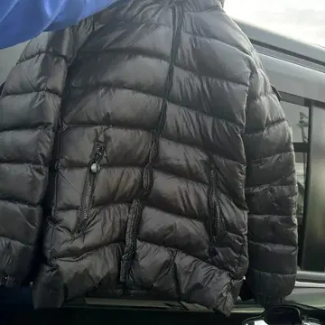 MONCLER 블랙 다운 자켓