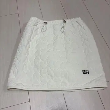 furfur 퍼 하트 퀼팅 미니 스커트