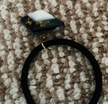 새상품, COMPLEX BIZ 컴플렉스 비즈, 머리끈 블랙/화이트