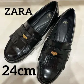 [ 새상품급 ] ZARA 코인 로퍼 프린지 37