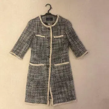 Beauty INTERPLANET 노카라 자켓 블랙 화이트