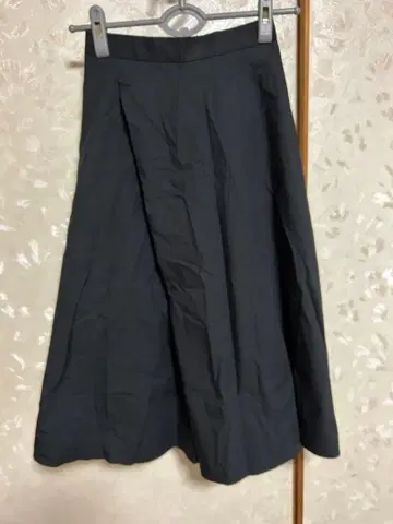 SHIPS 블랙 플레어 스커트