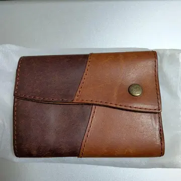 RYU 브라운 가죽 3단 폴더형 지갑