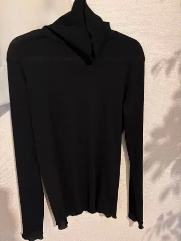 SHIPS 블랙 시어 터틀넥 니트