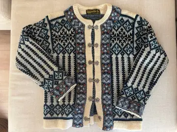 Nordstrikk 노르딕 무늬 가디건