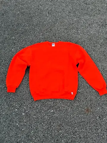 러셀 애슬레틱 오렌지 크루넥 맨투맨