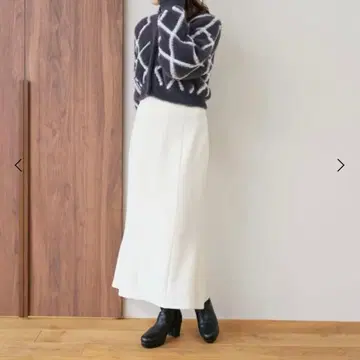 MAJESTIC LEGON 베이직 머메이드 스커트 아이보리