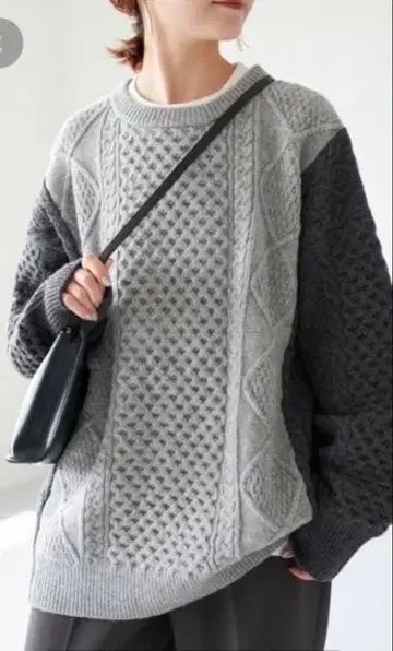 스픽앤스팬 케이블 컬러 블록 니트