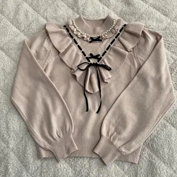 새상품급 Ank Rouge 앙크루즈 요크 프릴 사다리 리본 니트 펄