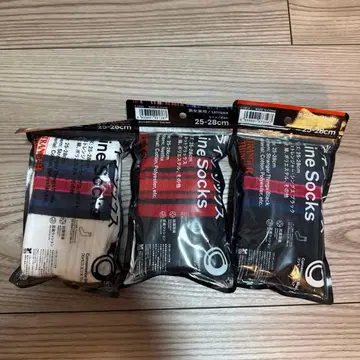 패밀리마트 Netflix 기묘한 이야기 라인 양말 세트