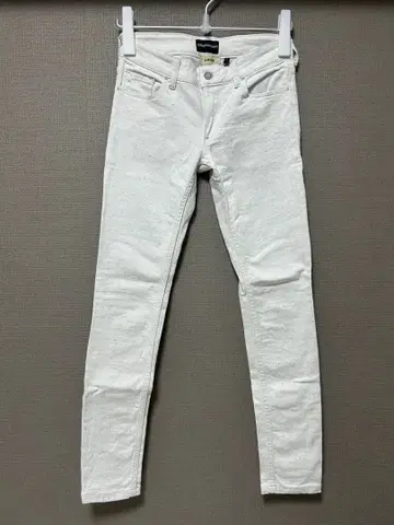 엠포리오 아르마니 다코타 화이트 데님 25