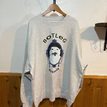 BEAMS T*고양이 프린트 맨투맨