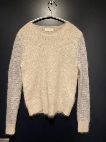 Ballsey 아이보리 모헤어 혼방 스웨터